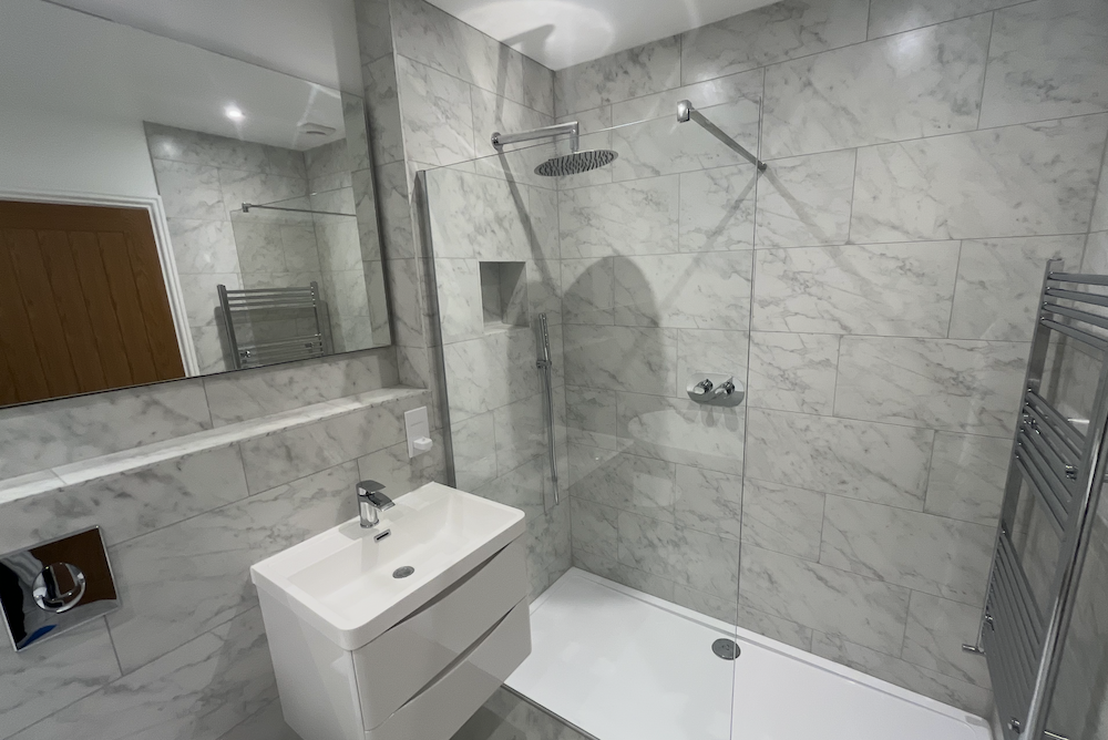 Bathroom - 17 Victoria Grove